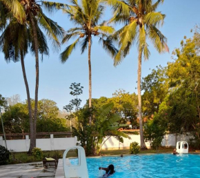 CORRAL LUX HOMESTAY-nyali